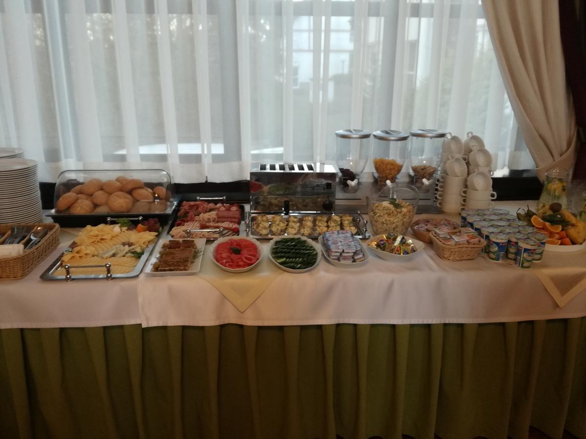 Hotel Solpark Kleszczow  Экстерьер фото